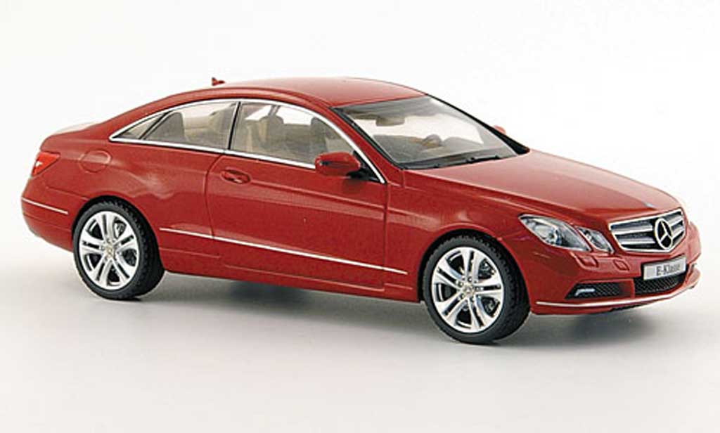 Mercedes Classe E 1/43 Schuco Coupe (C207) red 2009 diecast model cars