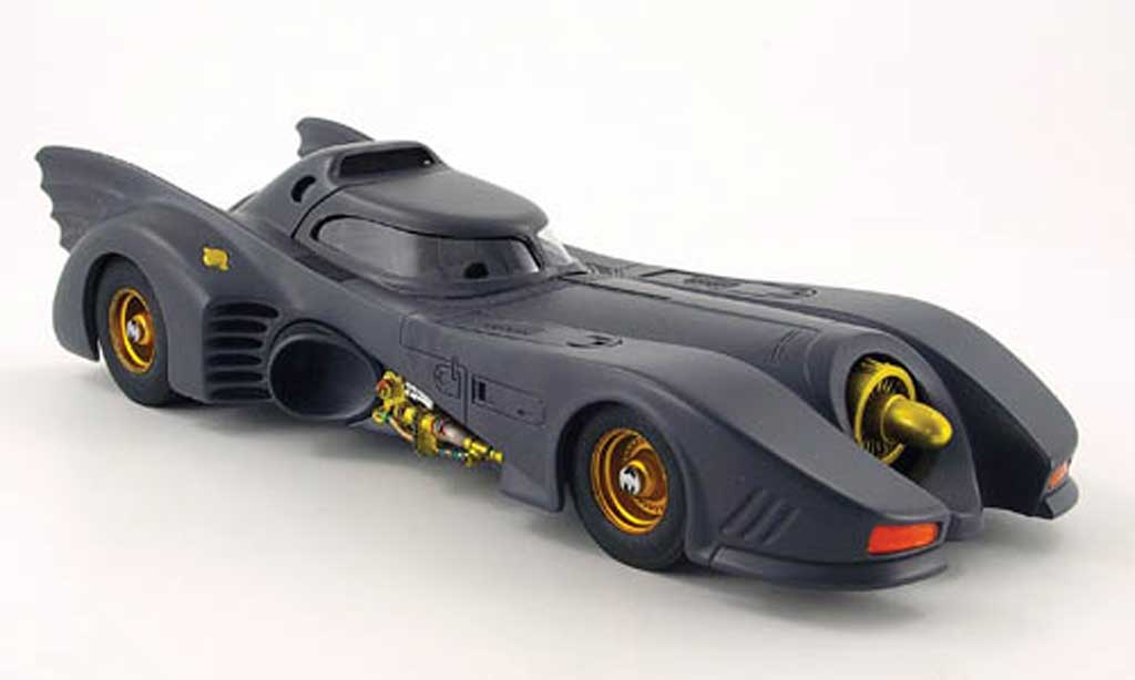 Batmobile 1989 1/18 Hot Wheels film batman diecast model cars