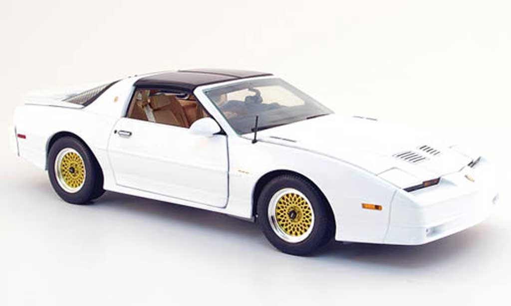 Pontiac Trans Am 1/18 Greenlight turbo (tta) white 1989 diecast model cars