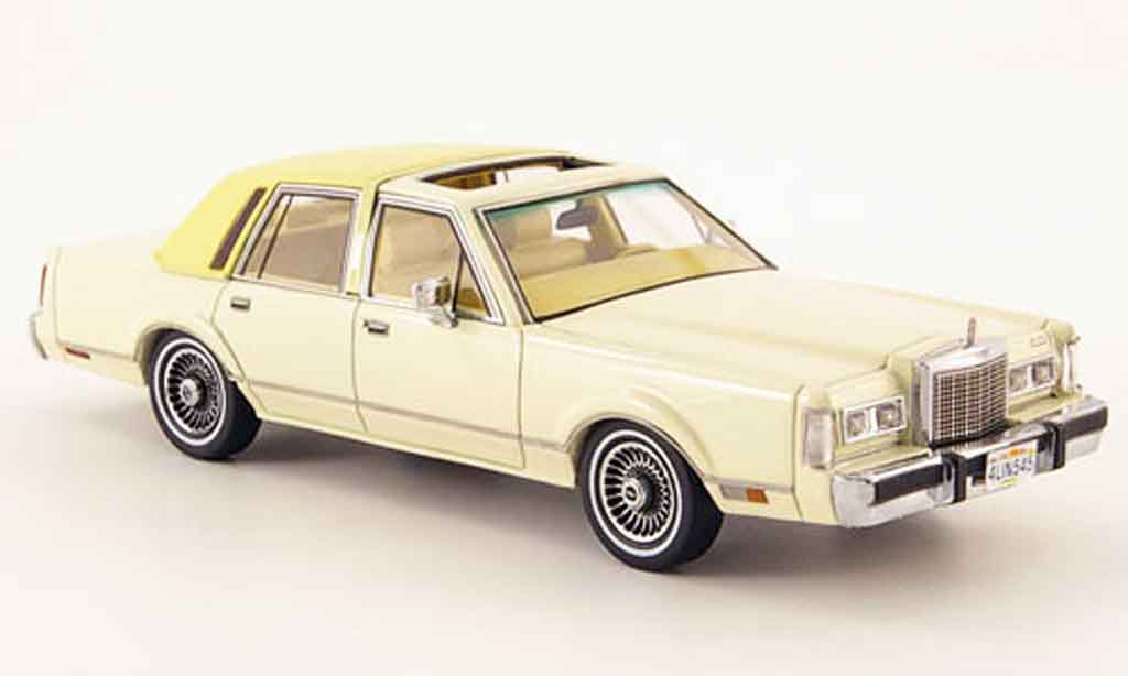 Lincoln Town Car 1982 1/43 Neo 1982 creme diecast model cars