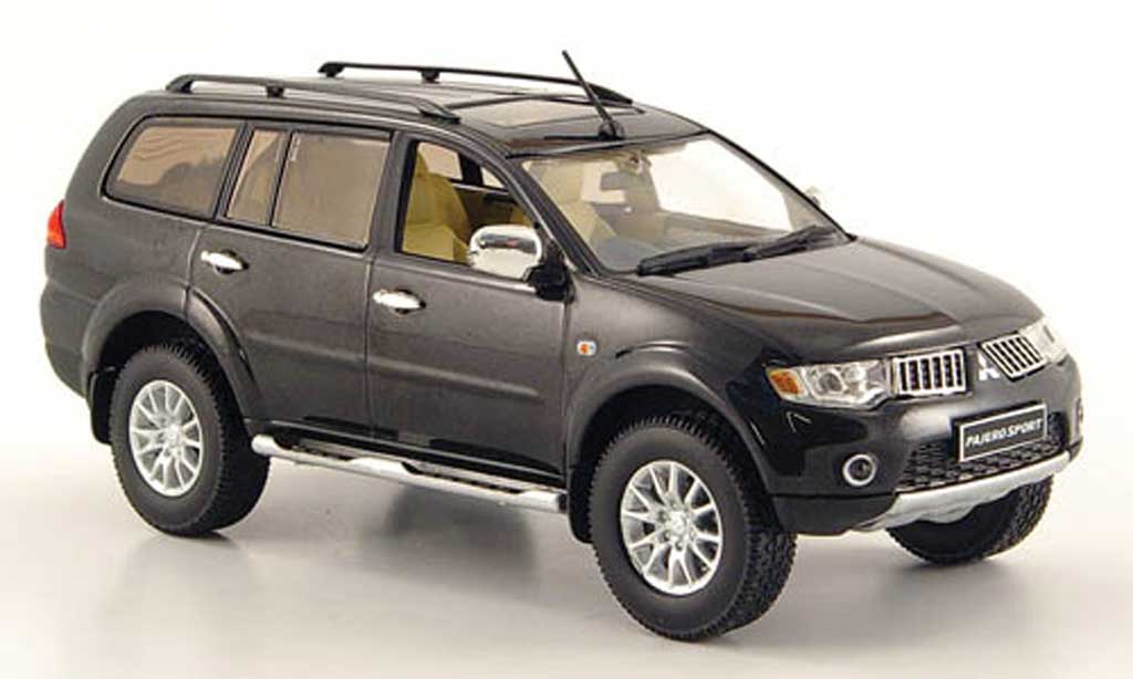 Mitsubishi Pajero 1/43 Vitesse Sport black diecast model cars