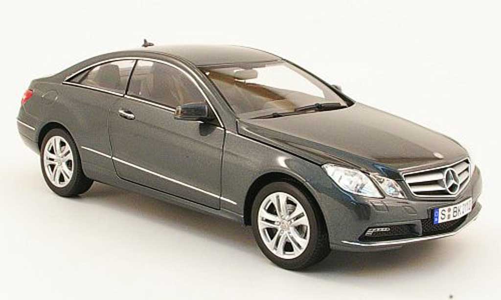 Mercedes Classe E 1/18 Norev e 500 coupe grey 2009 diecast model cars