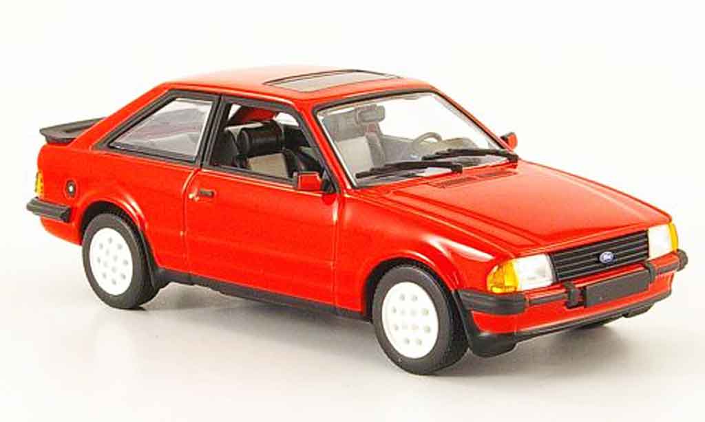 Ford Escort XR3 1/43 Minichamps XR3 i red 1982 MK3 diecast model cars