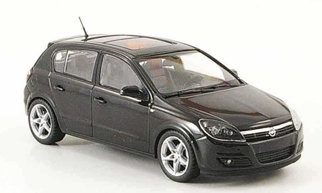 Opel Astra 1/43 Minichamps h black 5 turig 2004 diecast model cars