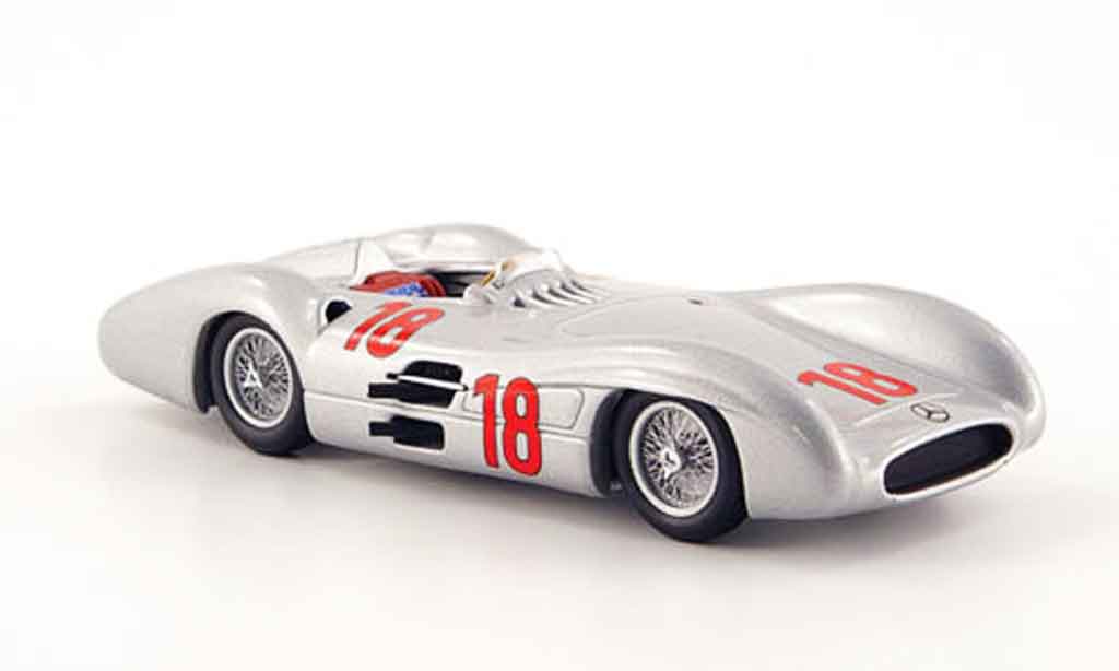 Mercedes W 196 1/43 Minichamps No.18 J.M. Fangio Sieger GP Frankreich 1954 diecast model cars
