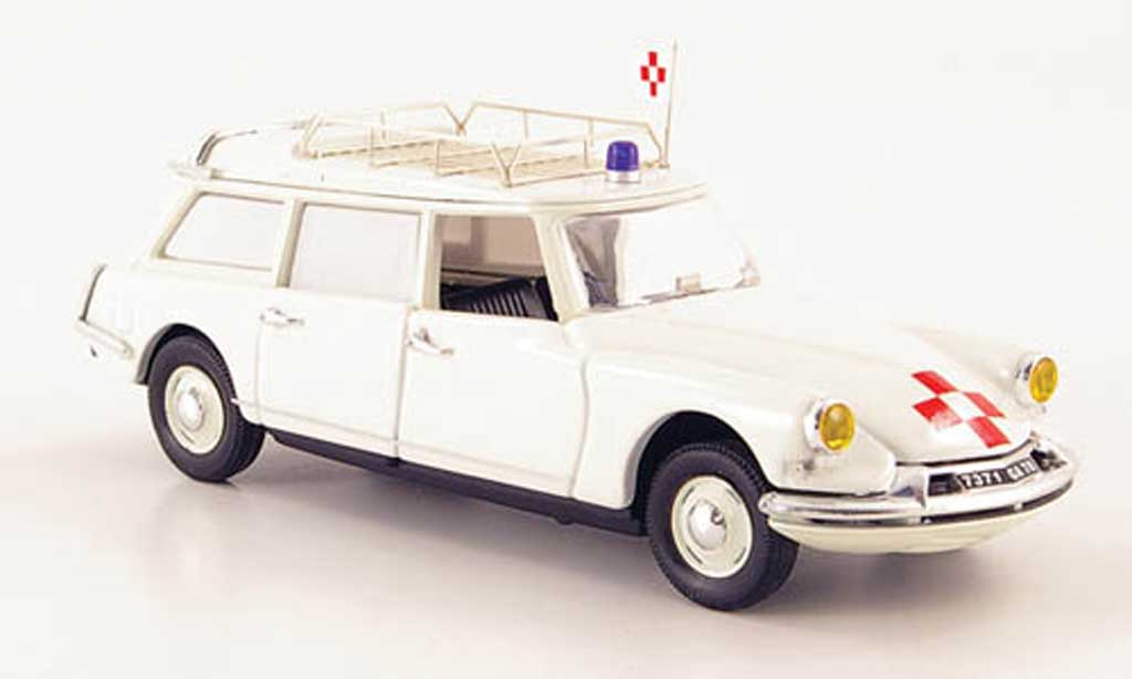 Citroen ID 19 1/43 Rio Estate Ambulance 1959 diecast model cars