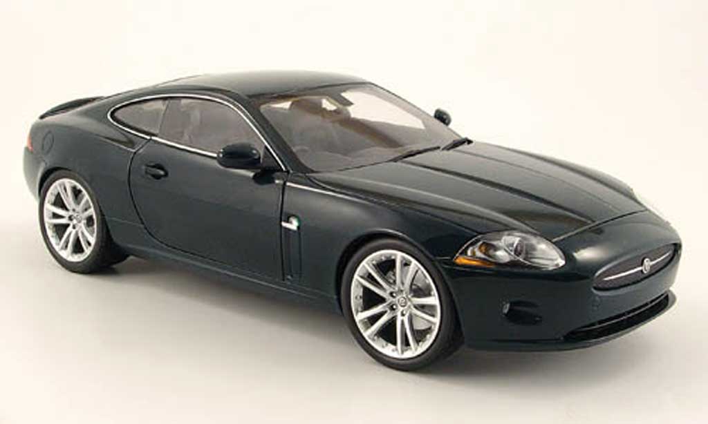 Jaguar XK coupe 1/18 Minichamps coupe (rhd) grun 2006 diecast model cars