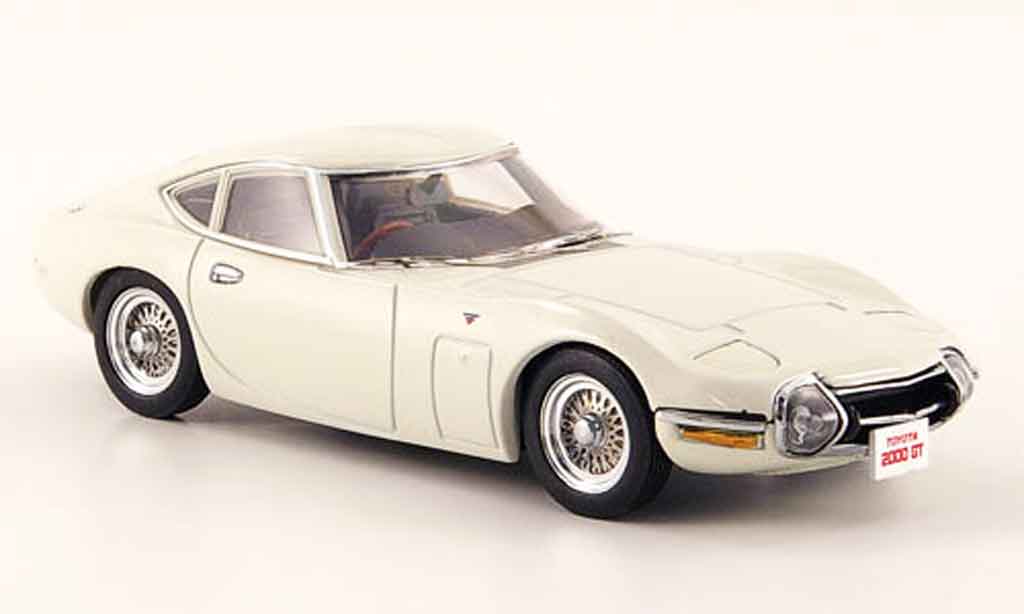 Toyota 2000 GT 1/43 Ebbro predotyp white diecast model cars