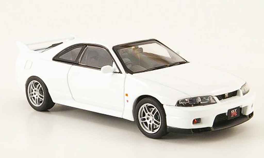 Nissan Skyline R33 1/43 Ebbro R33 GT R Vspec white 1995 diecast model cars