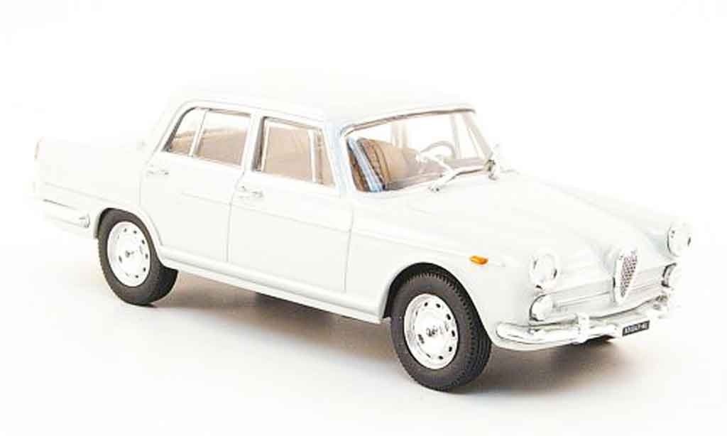 Alfa Romeo 2000 1957 1/43 Starline 1957 berline grey 1957 diecast model cars