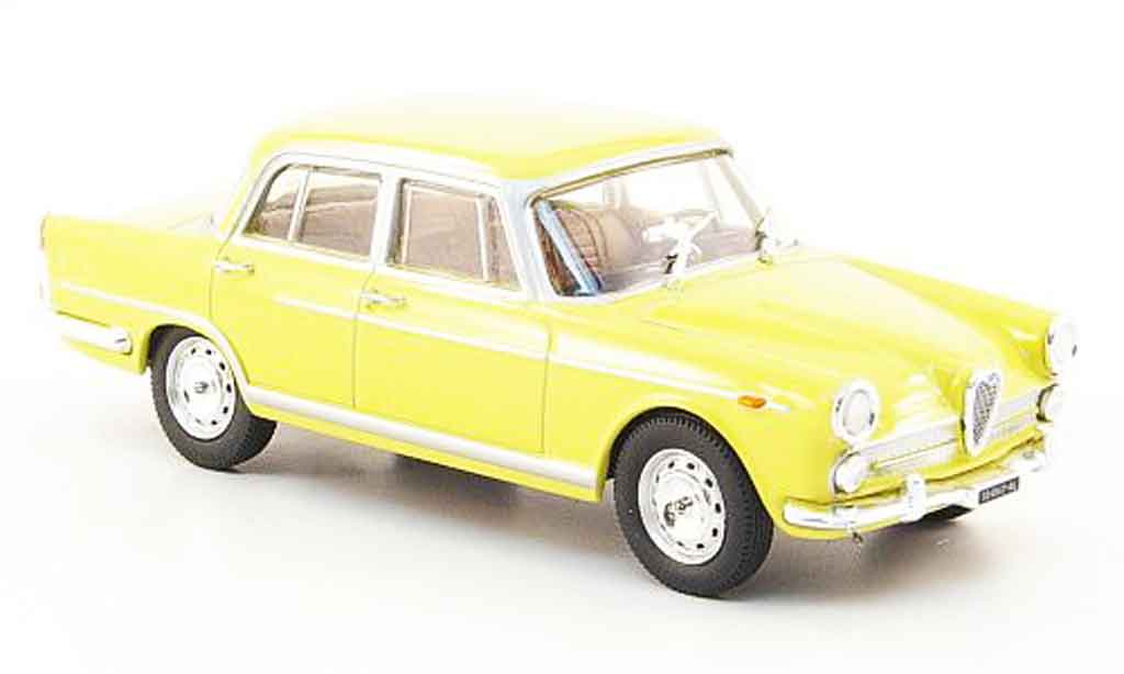 Alfa Romeo 2000 1957 1/43 Starline 1957 berline yellow 1957 diecast model cars