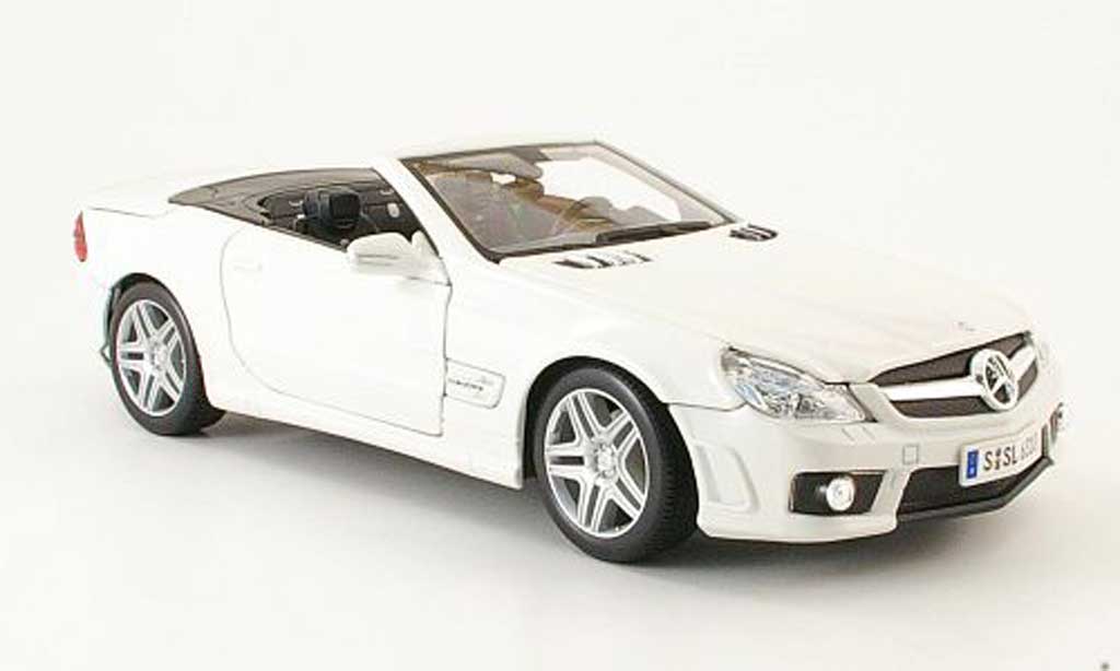 Mercedes Classe SL 63 1/18 Maisto 63 amg white 2009 diecast model cars