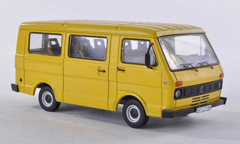 Volkswagen LT28 1/43 Premium ClassiXXs bus yellow diecast model cars