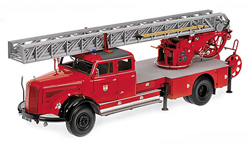 Mercedes L 6600 1/18 Minichamps DL30 Fire brigade Wolfsburg 1950 diecast model cars