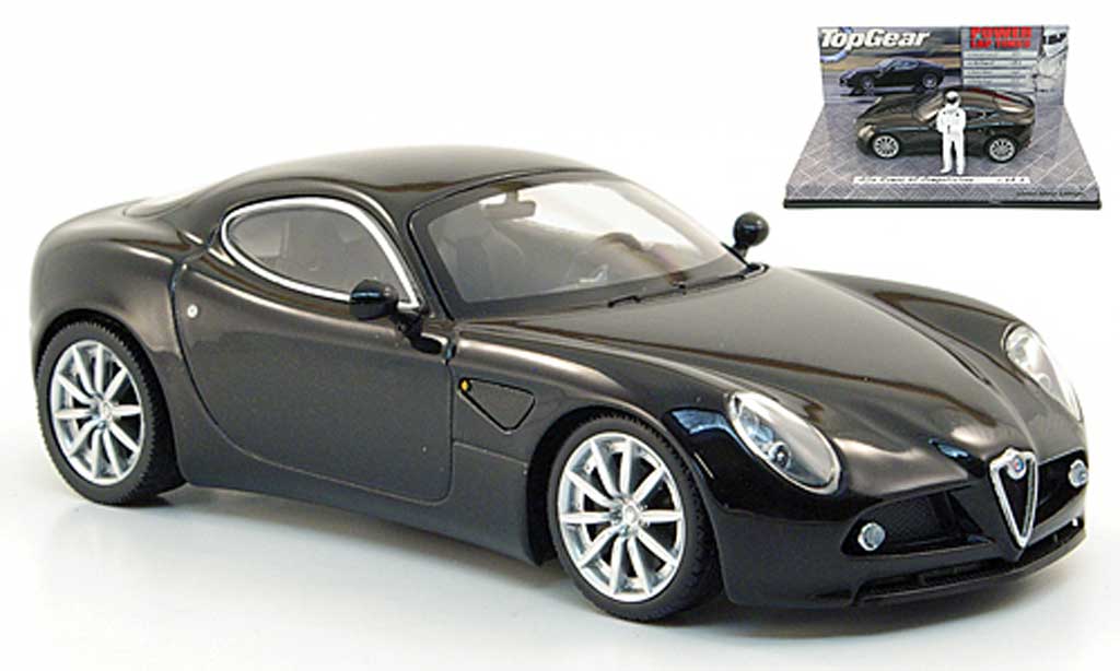 Alfa Romeo 8C 1/43 Minichamps Competizione black avec Figur The Stig diecast model cars