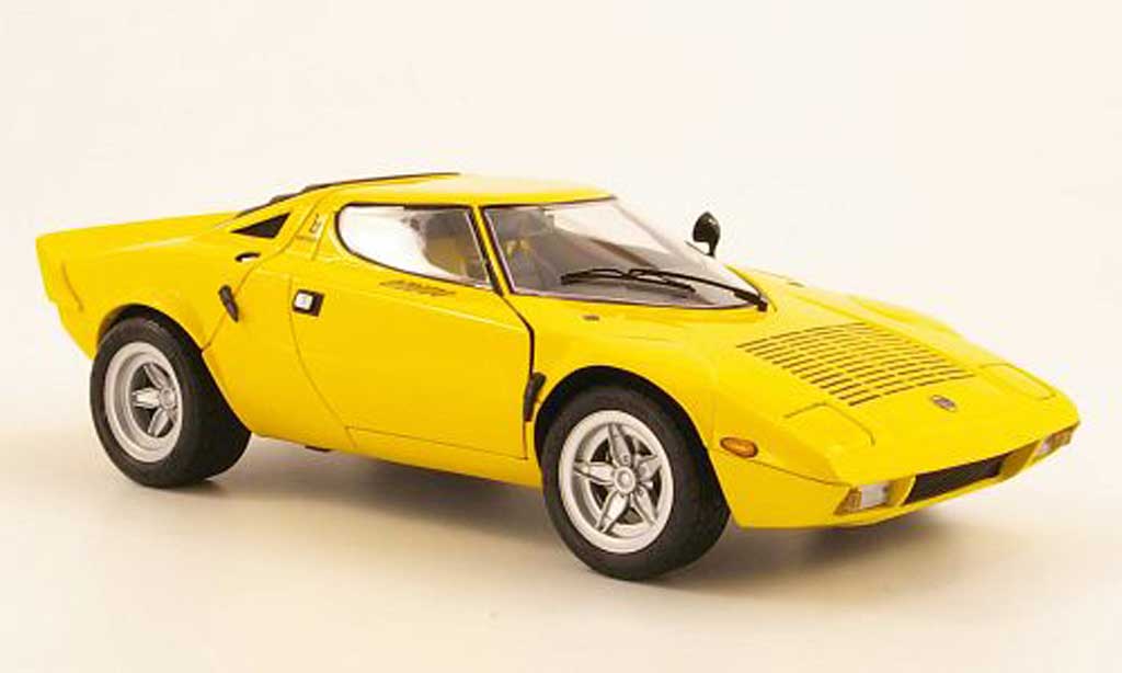 Lancia Stratos HF 1/18 Kyosho HF Wide Wheel yellow diecast model cars