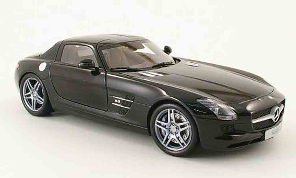 Mercedes SLS 1/18 Minichamps coupe amg (c197) noir 2010 diecast model cars