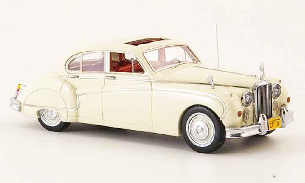 Jaguar MK 9 1/43 Neo 9 creme white lhd avec interieur red 1960 diecast model cars
