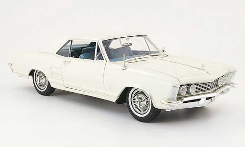 Buick Riviera 1964 1/18 Highway 61 1964 beige diecast model cars