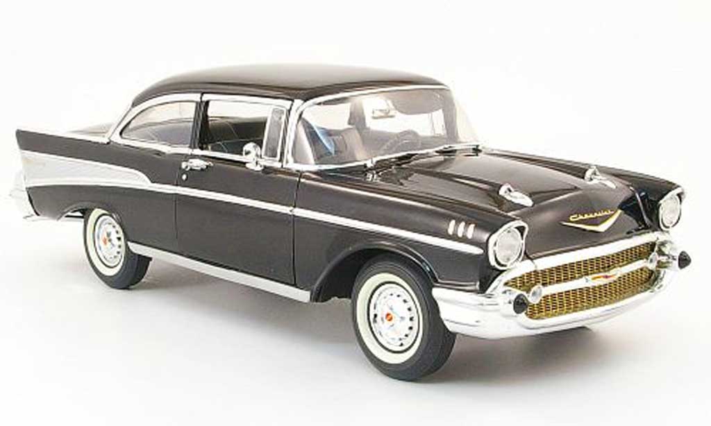 Chevrolet Bel Air 1957 1/18 Highway 61 1957 Sedan black 2-portes diecast model cars
