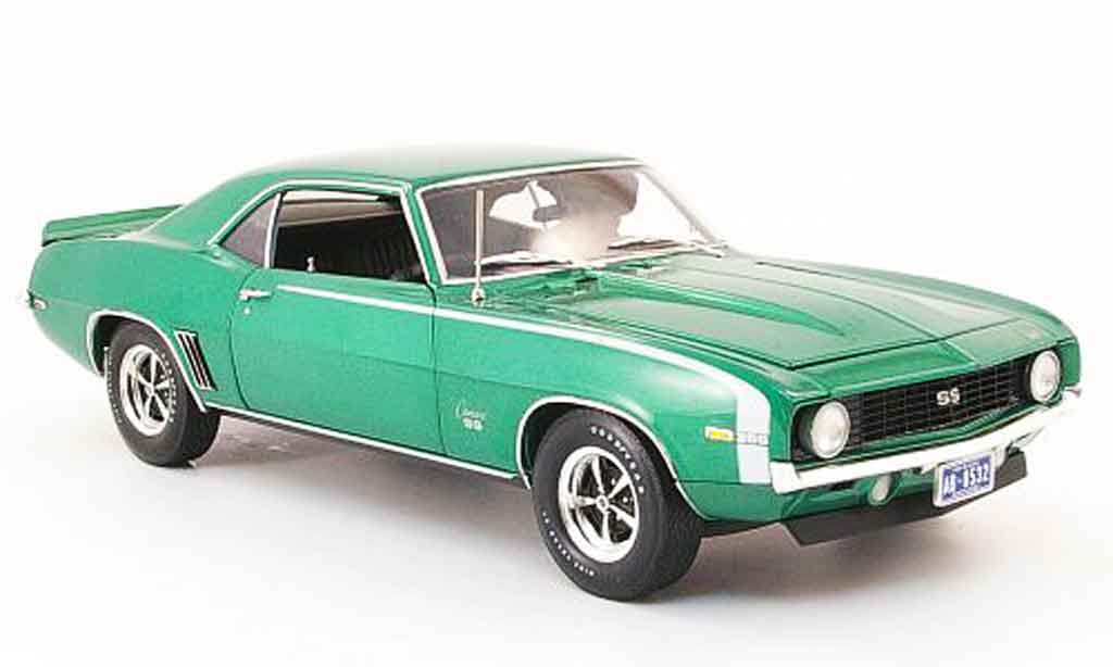 Chevrolet Camaro SS 1/18 Highway 61 SS 396 grun 1969 diecast model cars