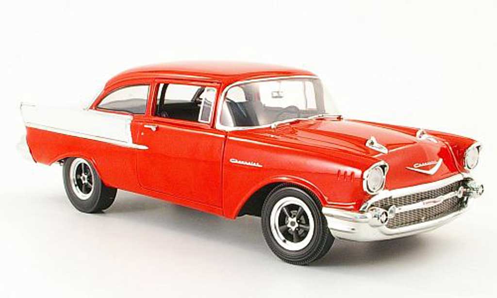 Chevrolet Bel Air 1957 1/18 Highway 61 1957 150 utility sedan red/cremewhite diecast model cars