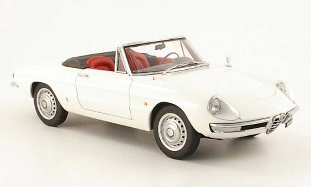 Alfa Romeo 1600 1/18 Autoart duetto spider white 1966 diecast model cars