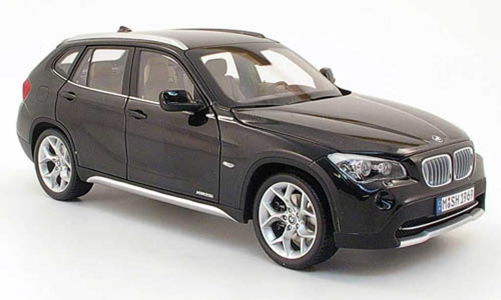 Bmw X1 1/18 Kyosho xDrive 28i black diecast model cars