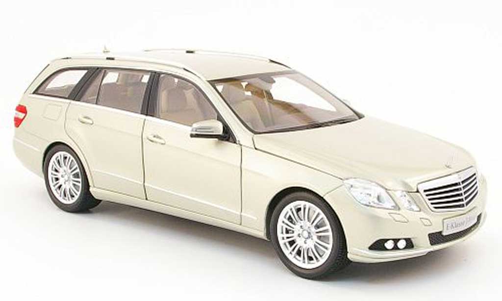 Mercedes Classe E 1/18 Minichamps t-modell (s212) beige 2009 diecast model cars