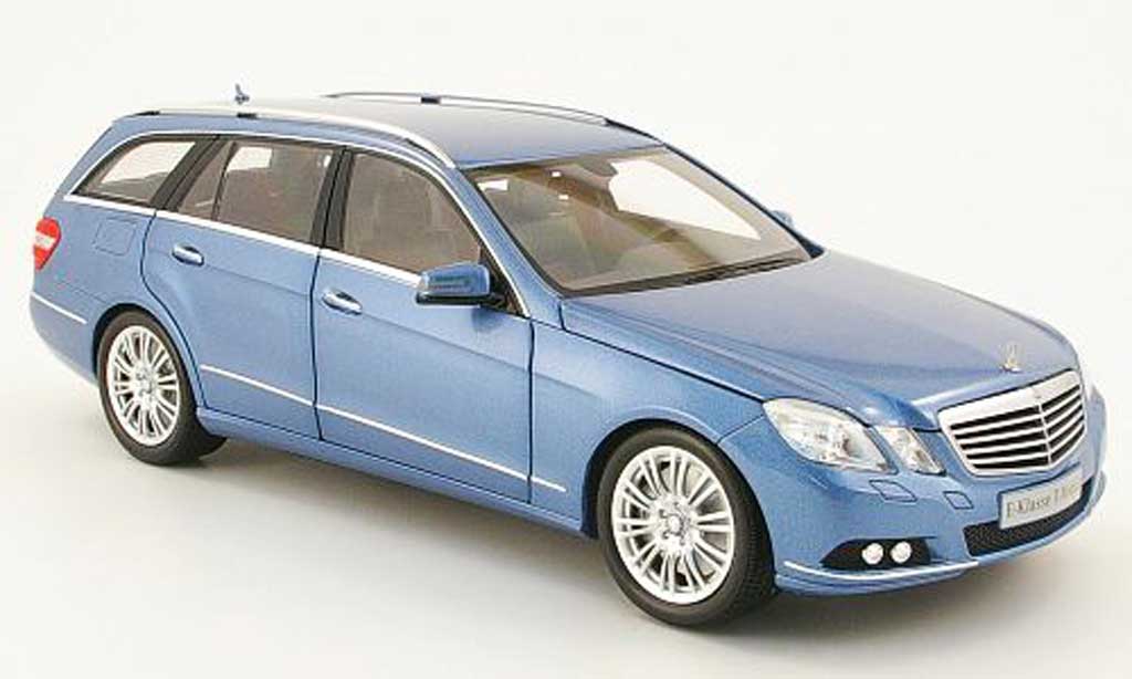 Mercedes Classe E 1/18 Minichamps t-modell (s212) blue 2009 diecast model cars