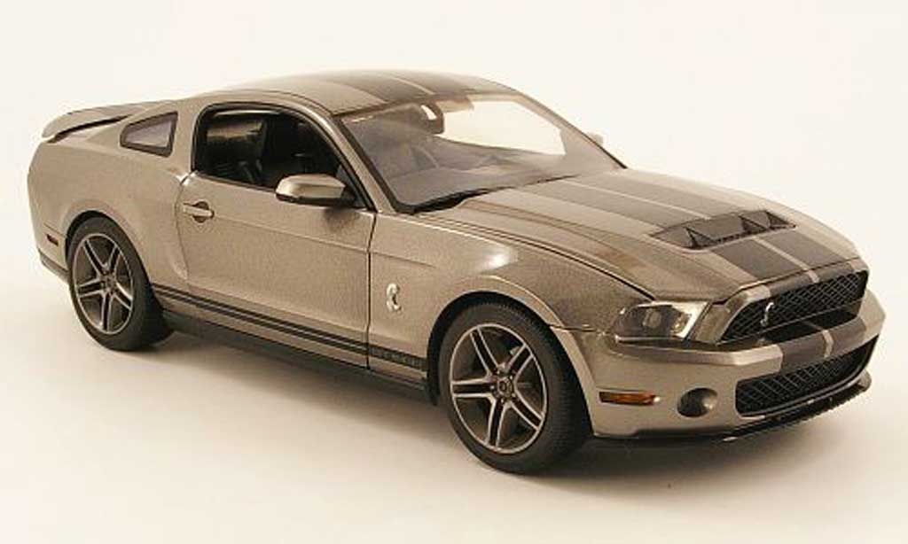 Shelby GT 500 1/18 Greenlight grey avec bandes blacks 2010 diecast model cars