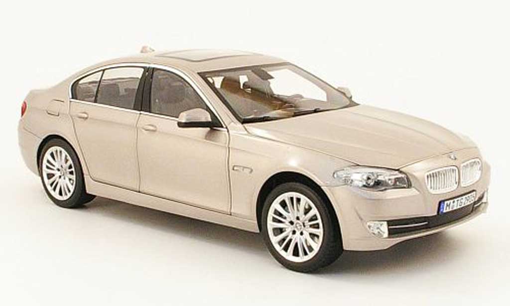 Bmw 550 F10 1/18 Norev F10 limousine champagne 2010 diecast model cars