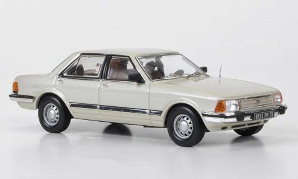 Ford Granada 1/43 IXO MKII beige 1982 diecast model cars