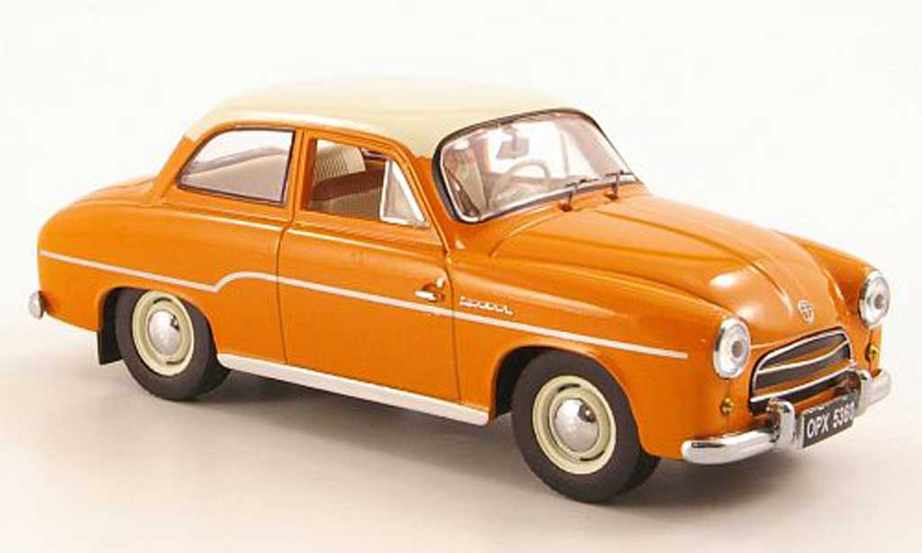 Renault Syrena 1/43 IST Models 102 brown/beige 1962 diecast model cars