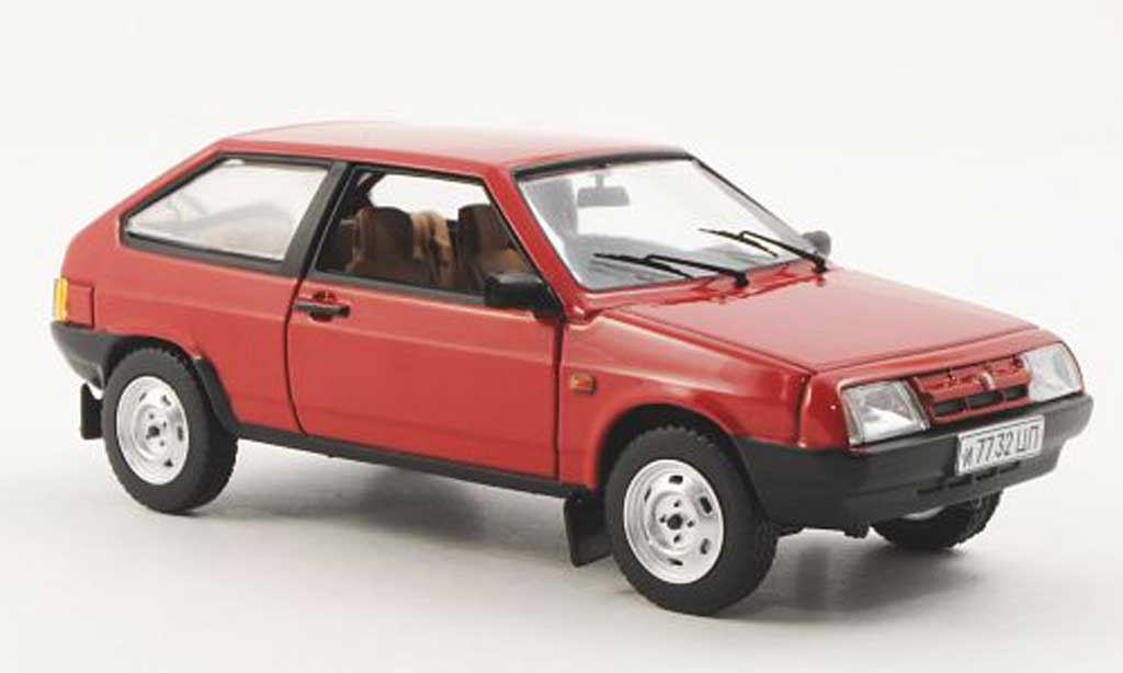 Lada Samara 1/43 IST Models (VAZ2108) red 1986 diecast model cars