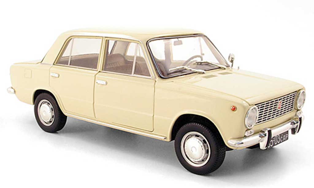 Lada 1200 1/18 IST Models beige 1971 diecast model cars