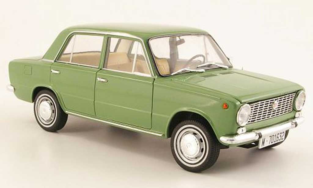 Seat 124 1/18 IST Models grey/grun 1969 diecast model cars