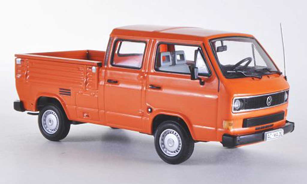 Volkswagen T3 1/43 Minichamps Doka-Pritsche orange 1983 diecast model cars