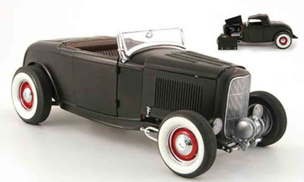Ford 1932 1/18 GMP series hot rod mattnoir inklusive softtop diecast model cars