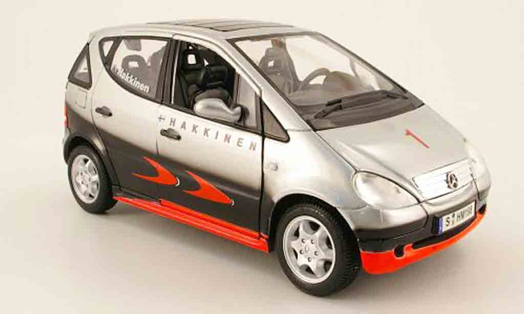 Mercedes Classe A 1/18 Maisto hakkinen formel 1 design diecast model cars