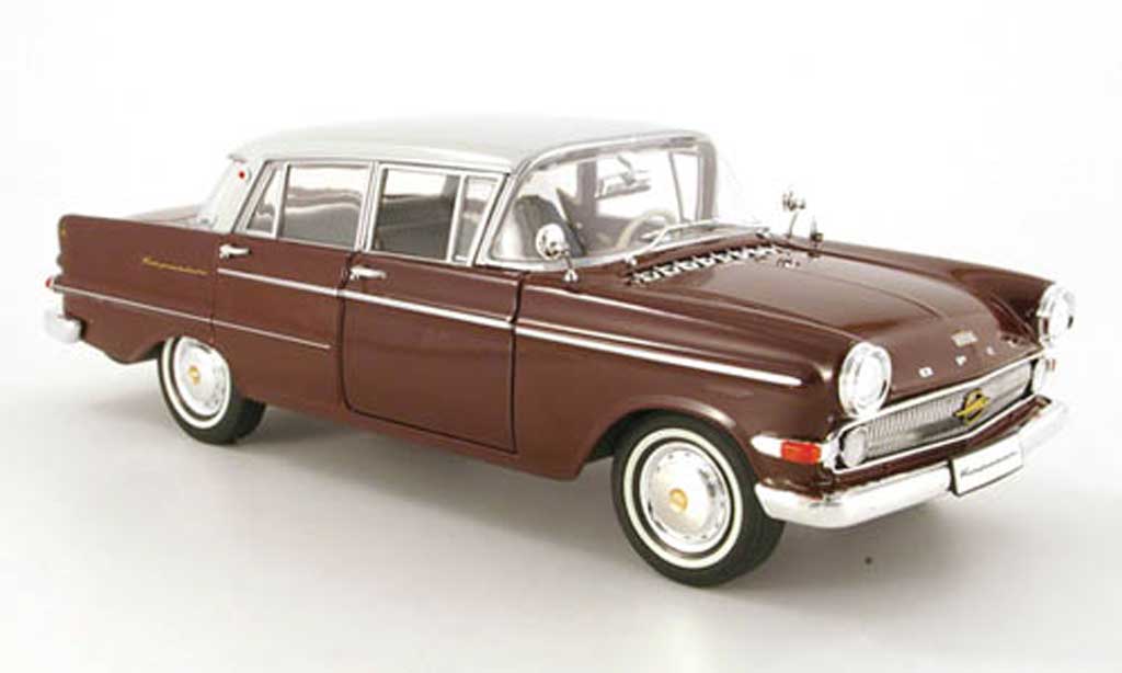 Opel Kapitan 1/18 Revell p2.6 red/grey clair diecast model cars