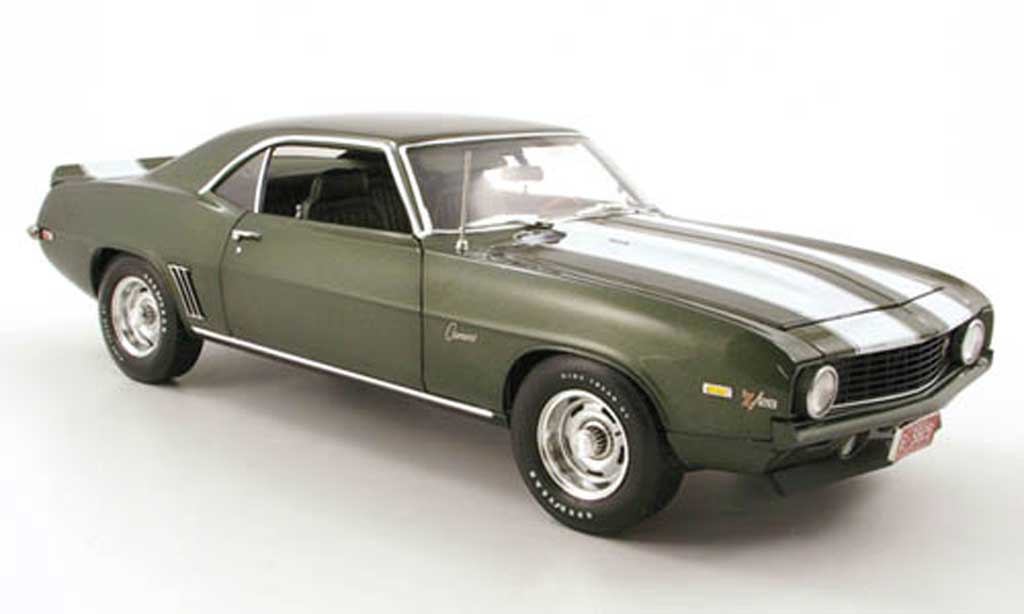 Chevrolet Camaro Z28 1/18 Highway 61 Z28 grun 1969 diecast model cars