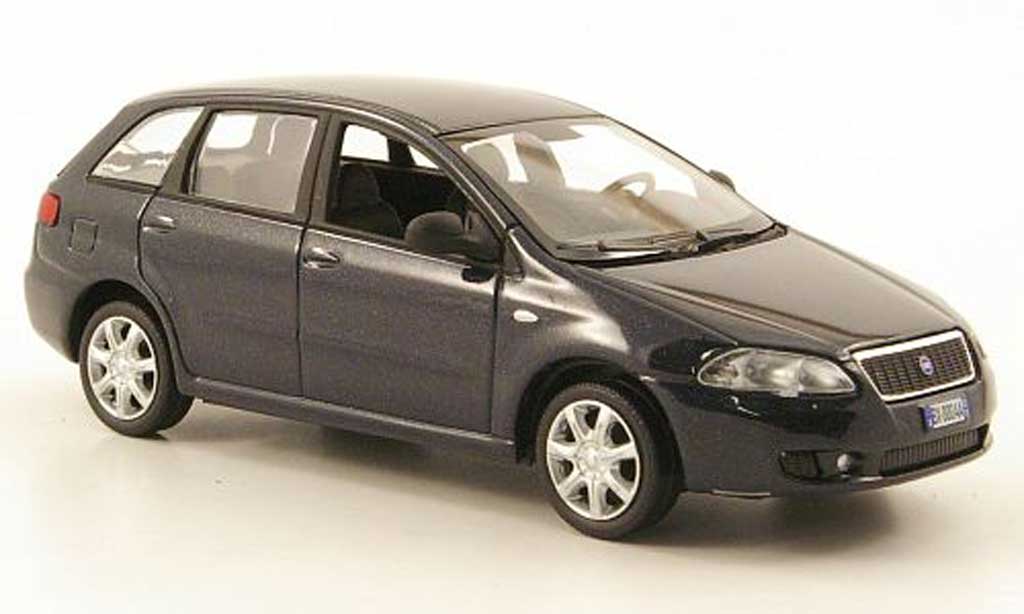 Fiat Croma 1/43 Hachette II blue 2005 diecast model cars
