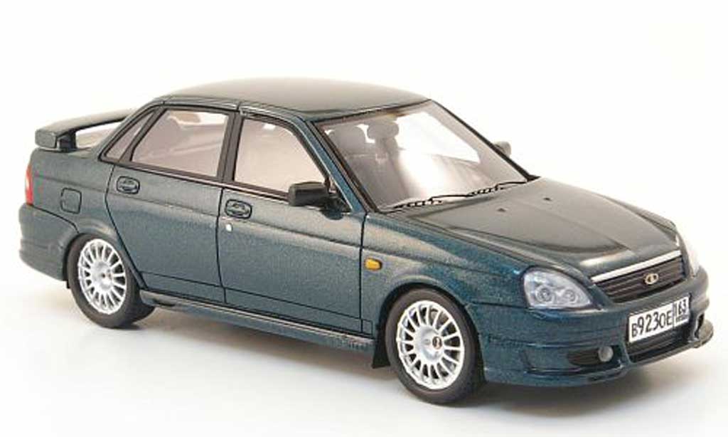 Lada Priora TMS 1/43 DIP Models TMS grun 2010 diecast model cars