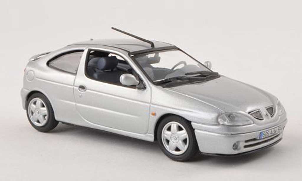 Renault Megane 1/43 Norev Coupe d 2001 diecast model cars