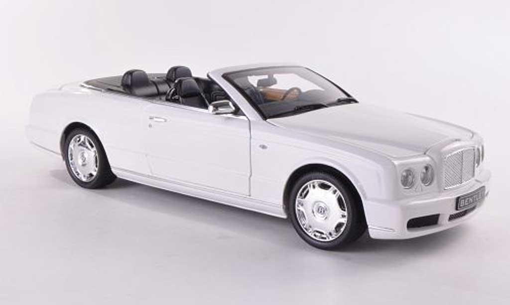 Bentley Azure 1/18 Minichamps white LHD 2006 diecast model cars