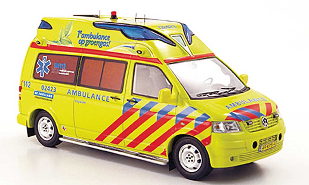 Volkswagen T5 1/43 Neo Hornis Silver KTW Kijlstra Ambulancegroep Fryslan 2010 diecast model cars