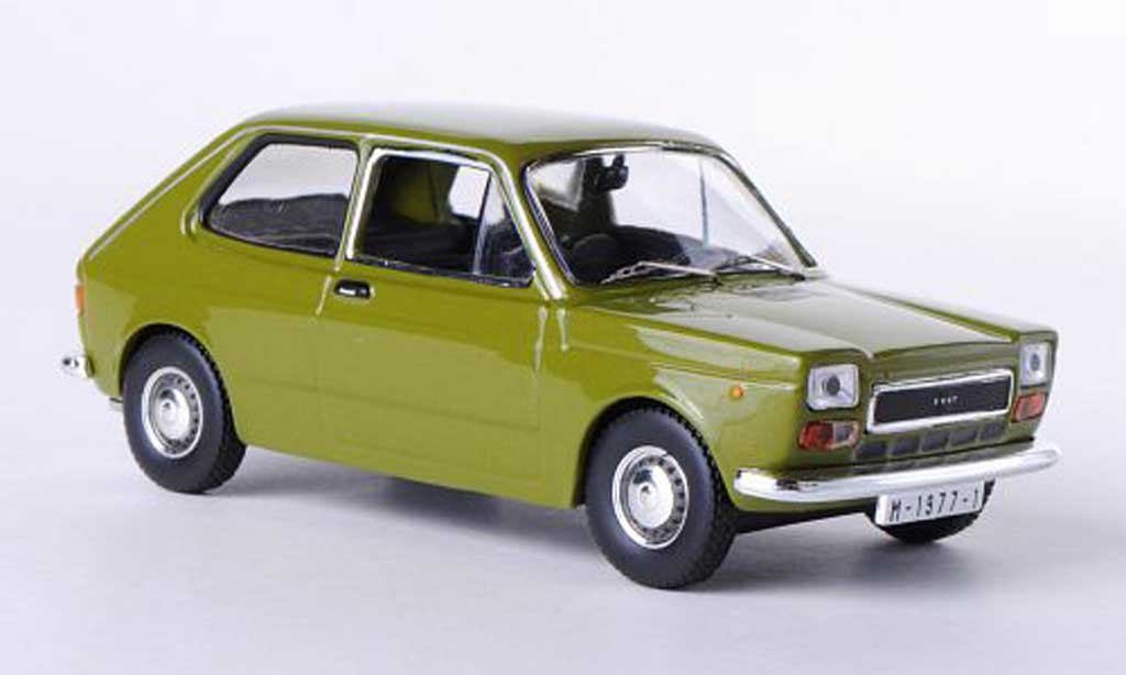 Seat 127 1/43 IXO grun 1974 diecast model cars