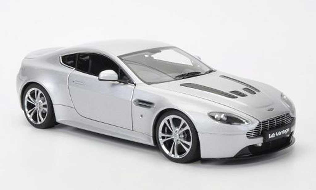 Aston Martin V12 Vantage 1/18 Autoart Vantage grey 2010 diecast model cars