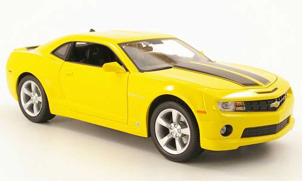 Chevrolet Camaro SS 1/18 Maisto SS yellow avec bandes blacks 2010 diecast model cars